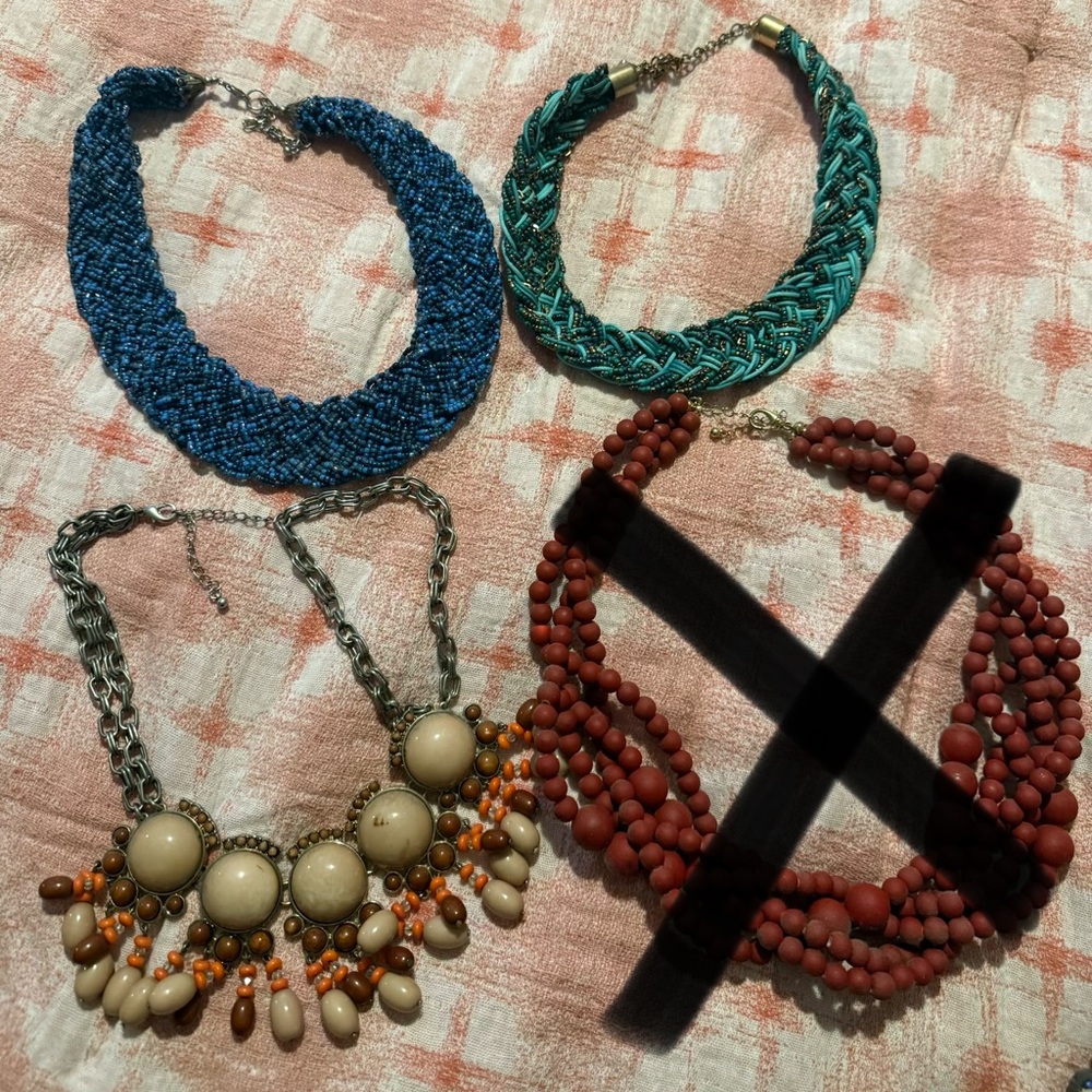 Elegant Multicolor Necklace Set